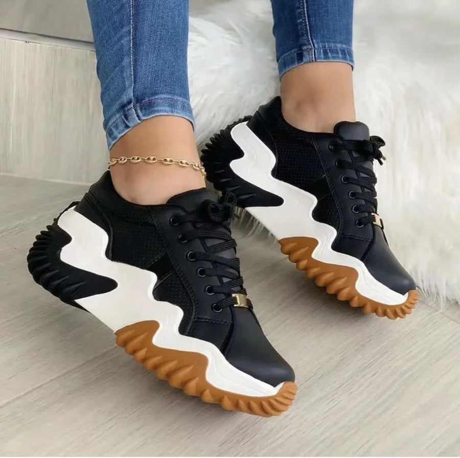 Lace-up Sports Sneakers - Casual Sport Kicks